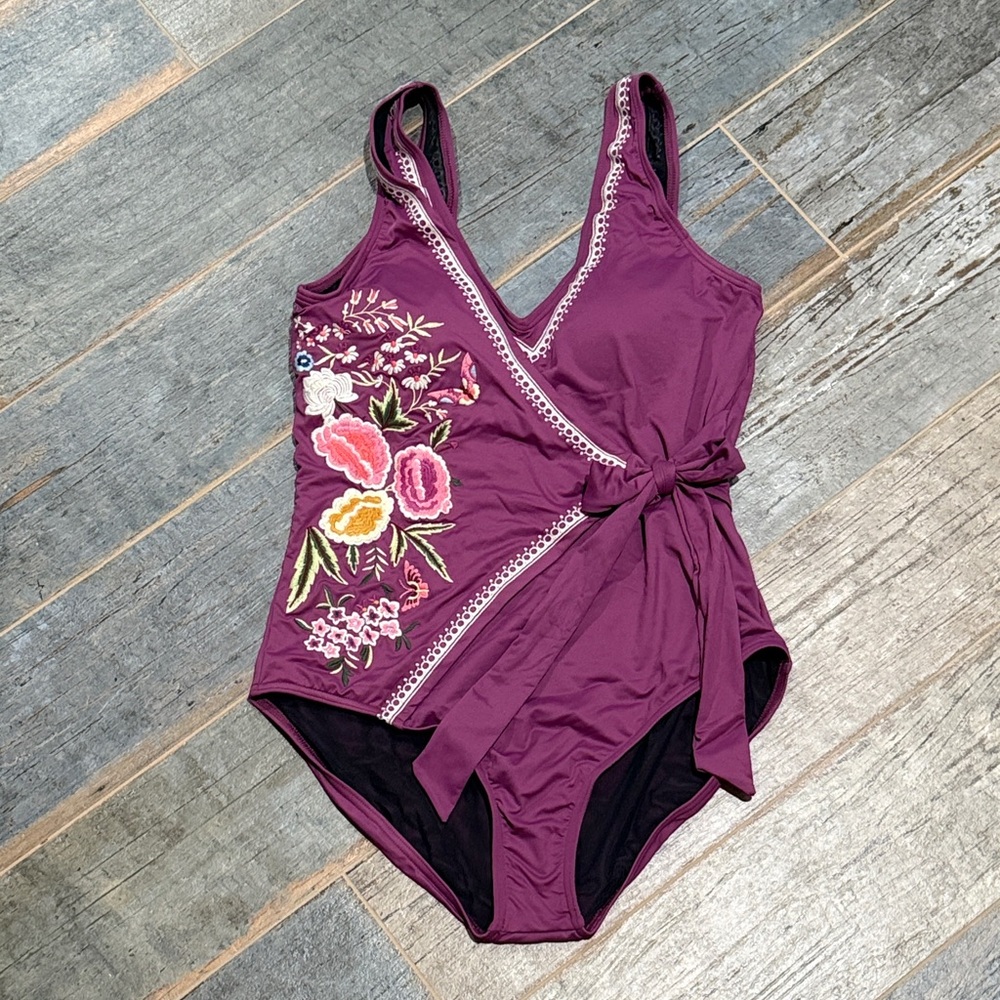 Sundance pink Floral One Piece Swimsuit size M